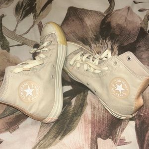 Converse Hightop Canvas Light tan with Pink